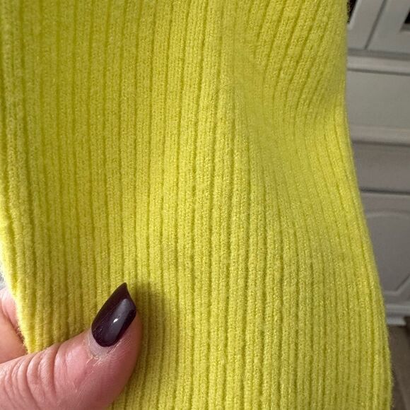 Apt. 9 Yellow Green Sweater Size Small Crew Neck - Picture 5 of 8